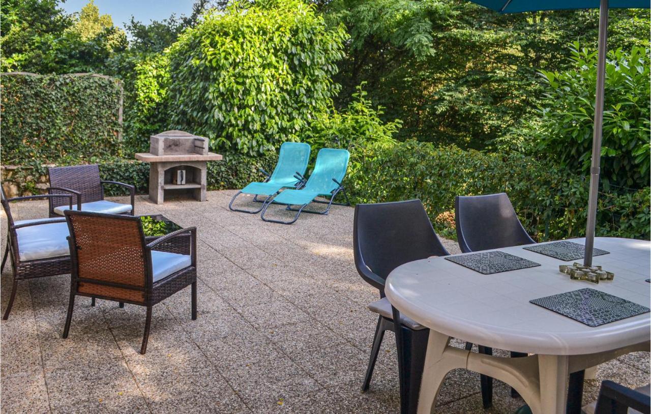 2 Bedroom Nice Home In Vitrac Vitrac  Exterior foto